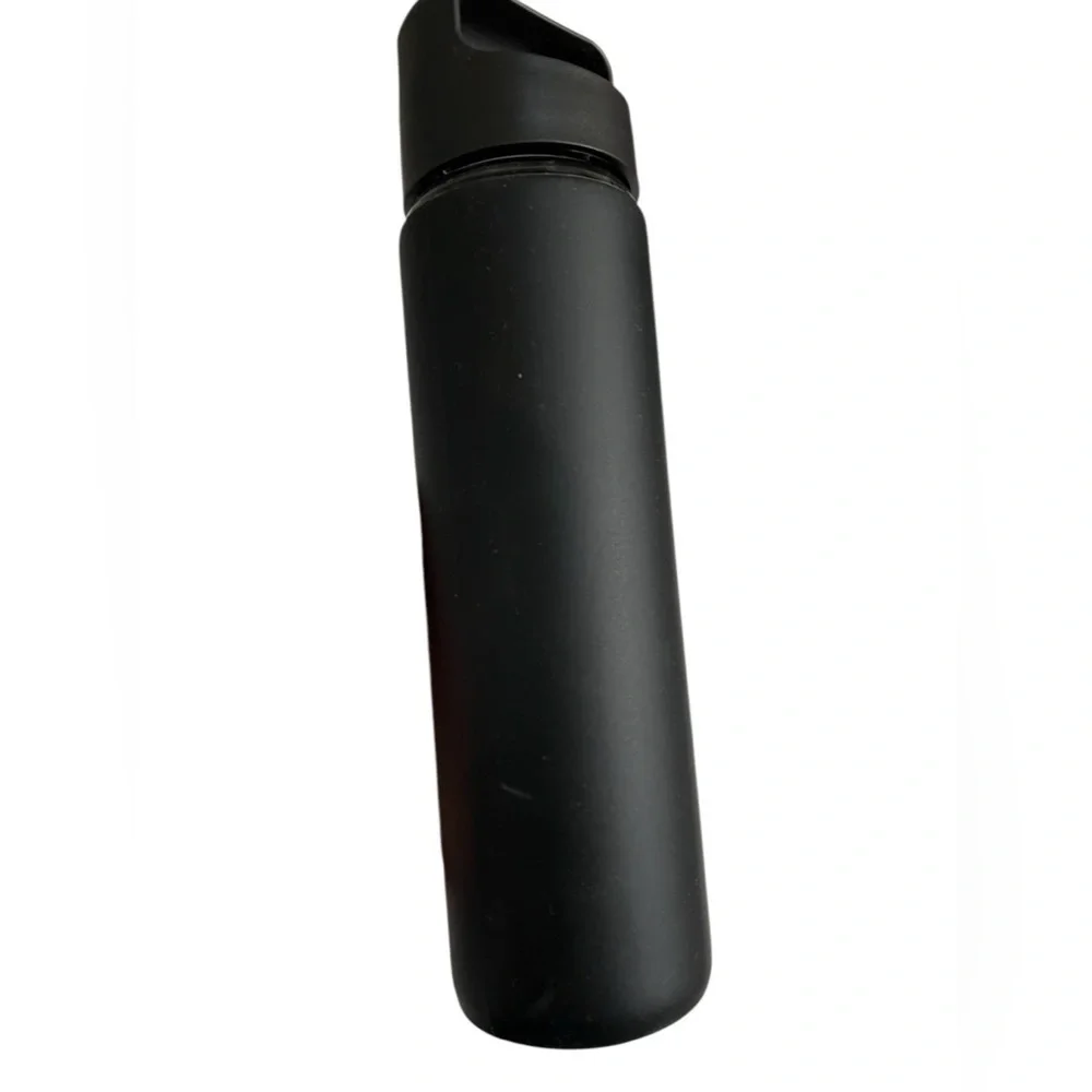NEW Peleton Water Bottle 16 oz insulated Glass black silicone with paper inside